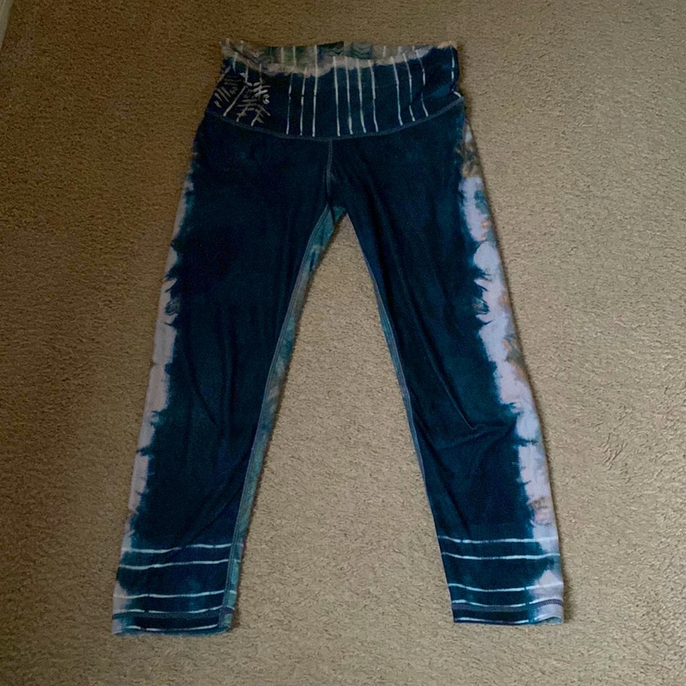 Ashbury crop leggings by Niyama Sol